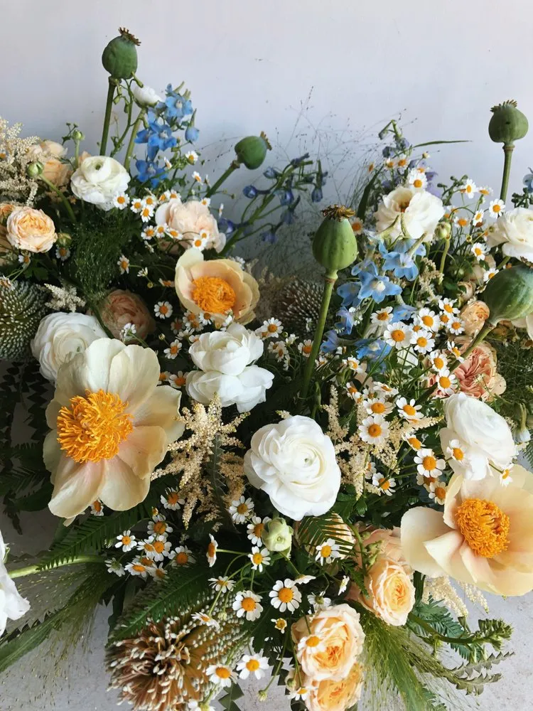 Custom garden landscaping experts serving Los Angeles, CA - Maximum Bloomage