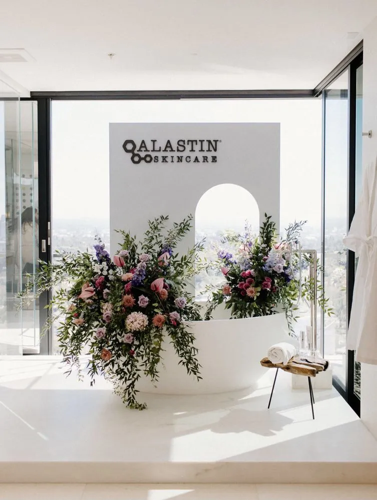 Professional lawn care service with custom design across Los Angeles, CA - Maximum Bloomage