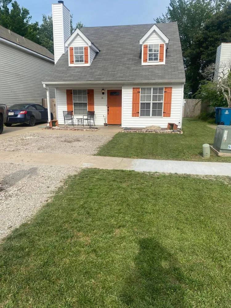 Top-rated residential landscaping in Lafayette, LA by Maximum Level Lawn Care