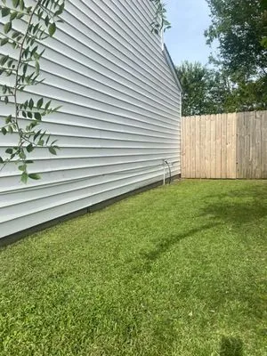 Maximum Level Lawn Care Logo