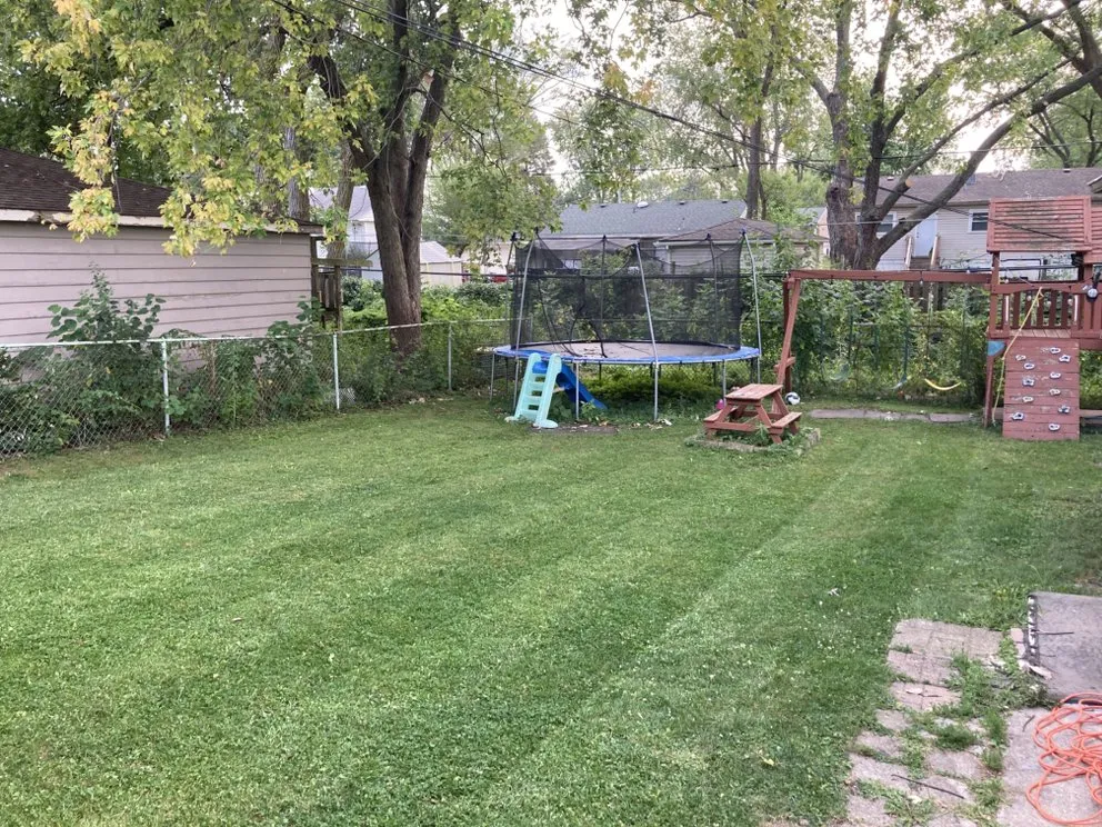 Expert outdoor landscaping in Glendale Heights, IL by Maximus Lawncare