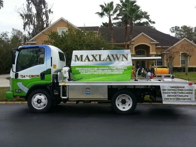 Professional yard cleanup service near you across Jacksonville, FL - Maxlawn