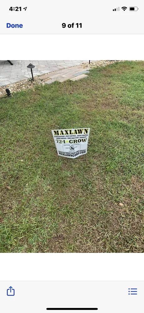 Professional garden landscaping for homes in Jacksonville, FL by Maxlawn