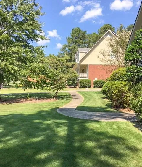Top-rated residential landscaping in Killen, AL by Max’s Lawn Care