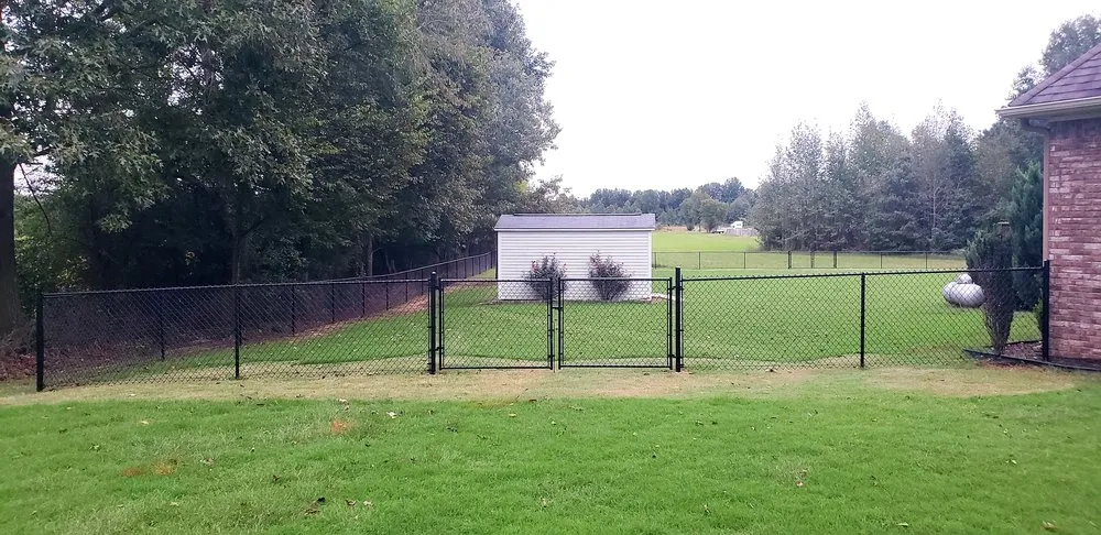 Custom landscaping services experts serving Paragould, AR - Maxwell Fence