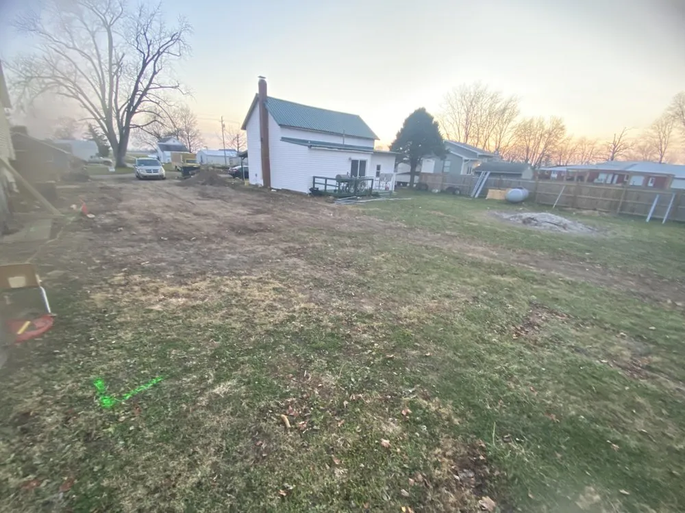 Local yard cleanup service in Indianapolis, IN - Maxwell7plus