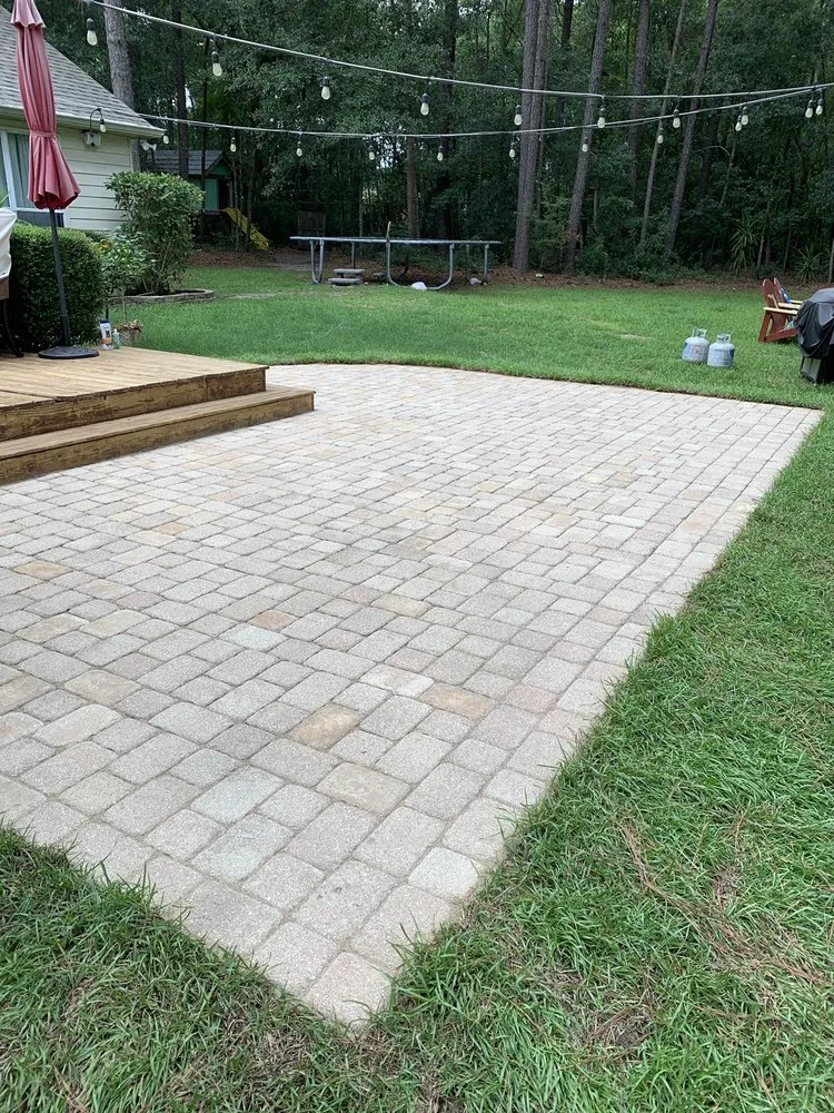 Top-rated landscaping services experts serving Tallahassee, FL - May Day Outdoor Services