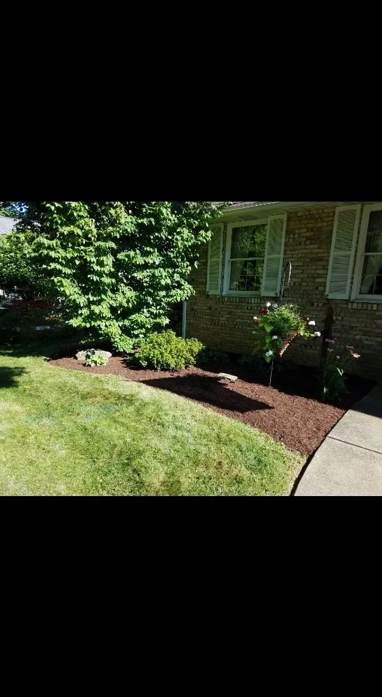 Professional garden landscaping experts serving North Canton, OH - May I Help You? Landscapes & Lawn Care