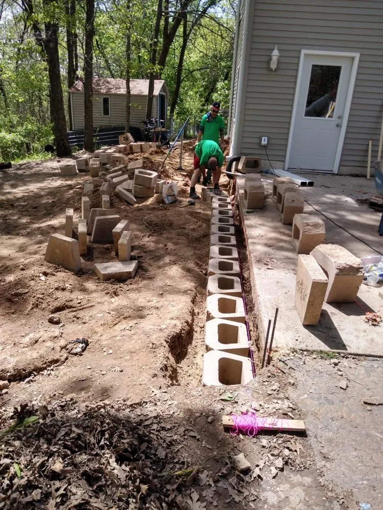 Custom garden landscaping experts serving Beloit, WI - Maya-Bruns Landscaping