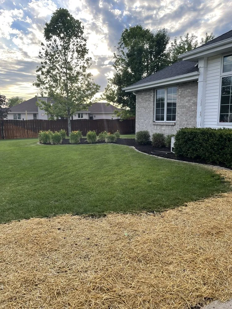 Custom residential landscaping in Beloit, WI - Maya-Bruns Landscaping