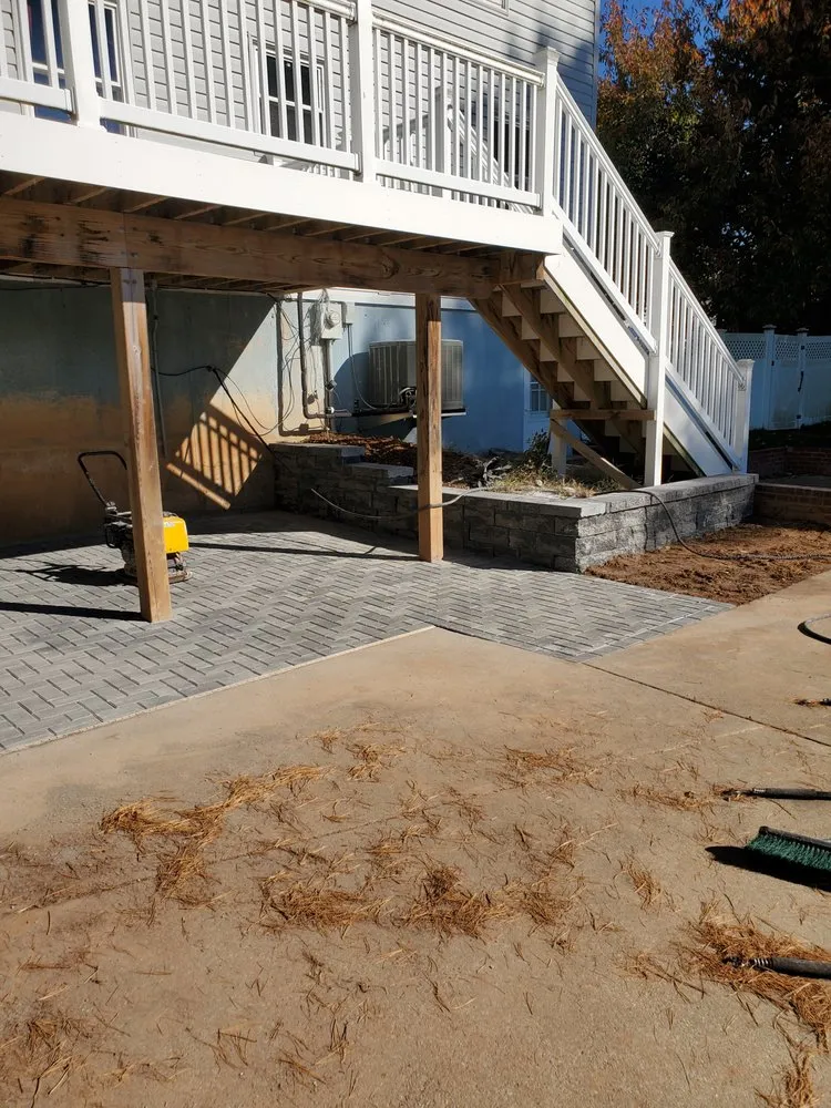 Affordable yard maintenance for homes across Hagerstown, MD - Mayan Landscaping