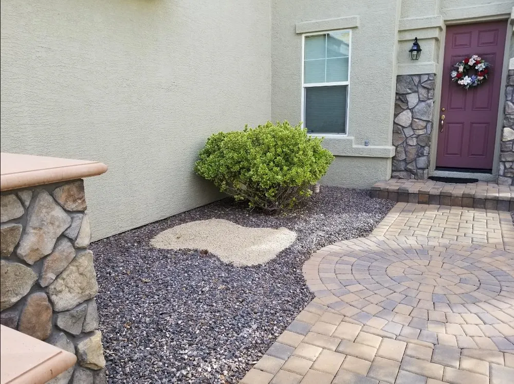 Custom lawn mowing service in Sparks, NV by Mayan Lawn