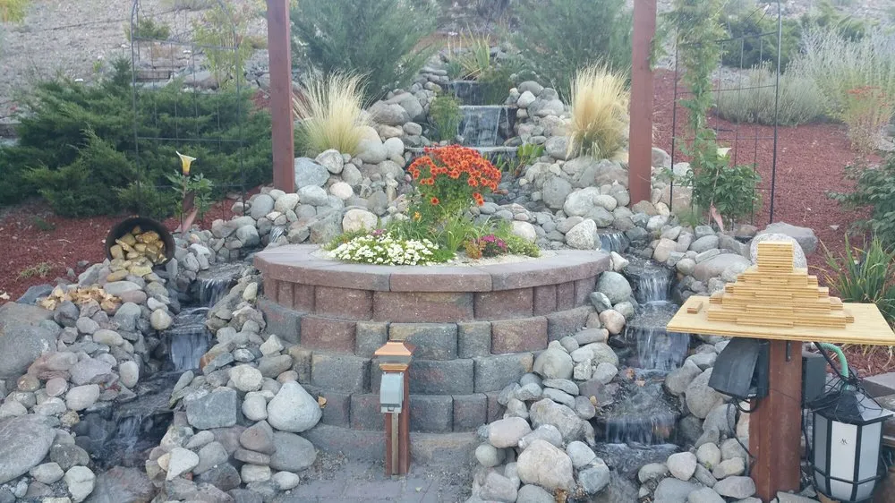 Custom garden landscaping in Sparks, NV by Mayan Lawn