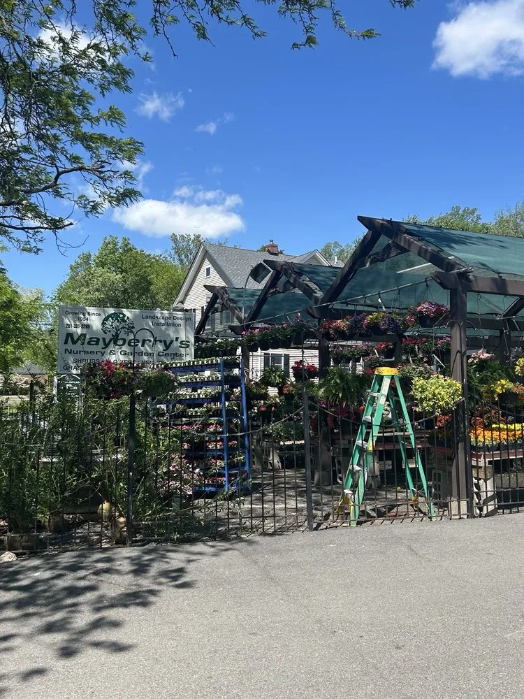 Custom landscape installation experts serving Woodcliff Lake, NJ - Mayberry's Nursery