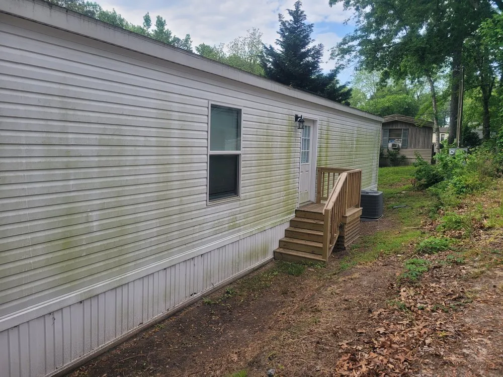 Trusted yard cleanup service in Hampton, VA - Mayday General Maintenance