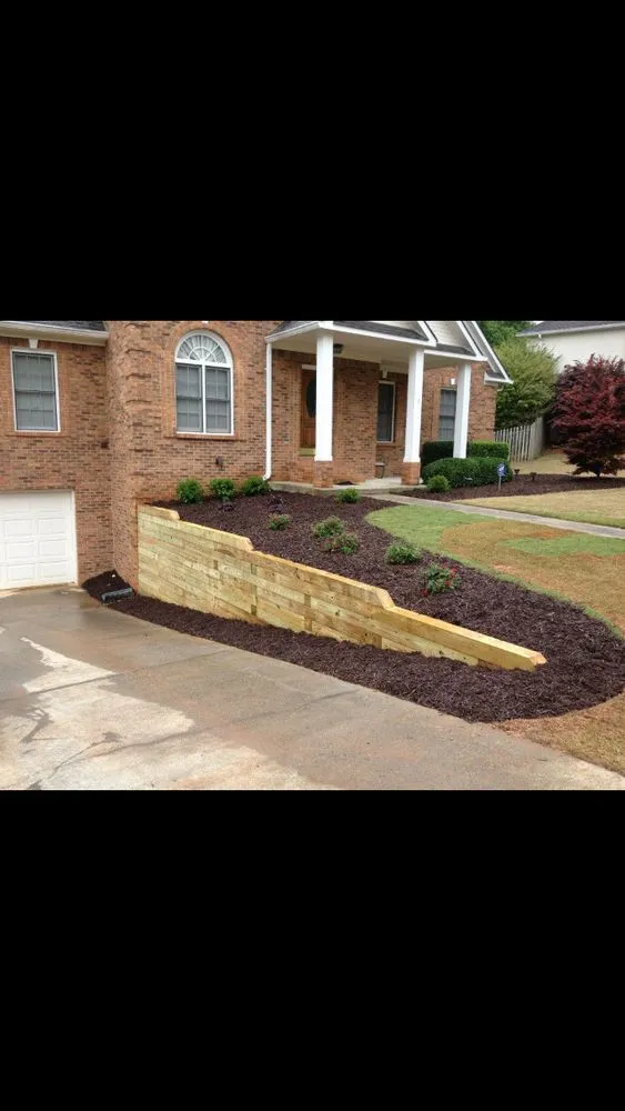 Top-rated residential landscaping experts serving Suwanee, GA - Mayer Landscape