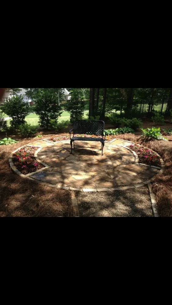 Reliable lawn care service in Suwanee, GA - Mayer Landscape