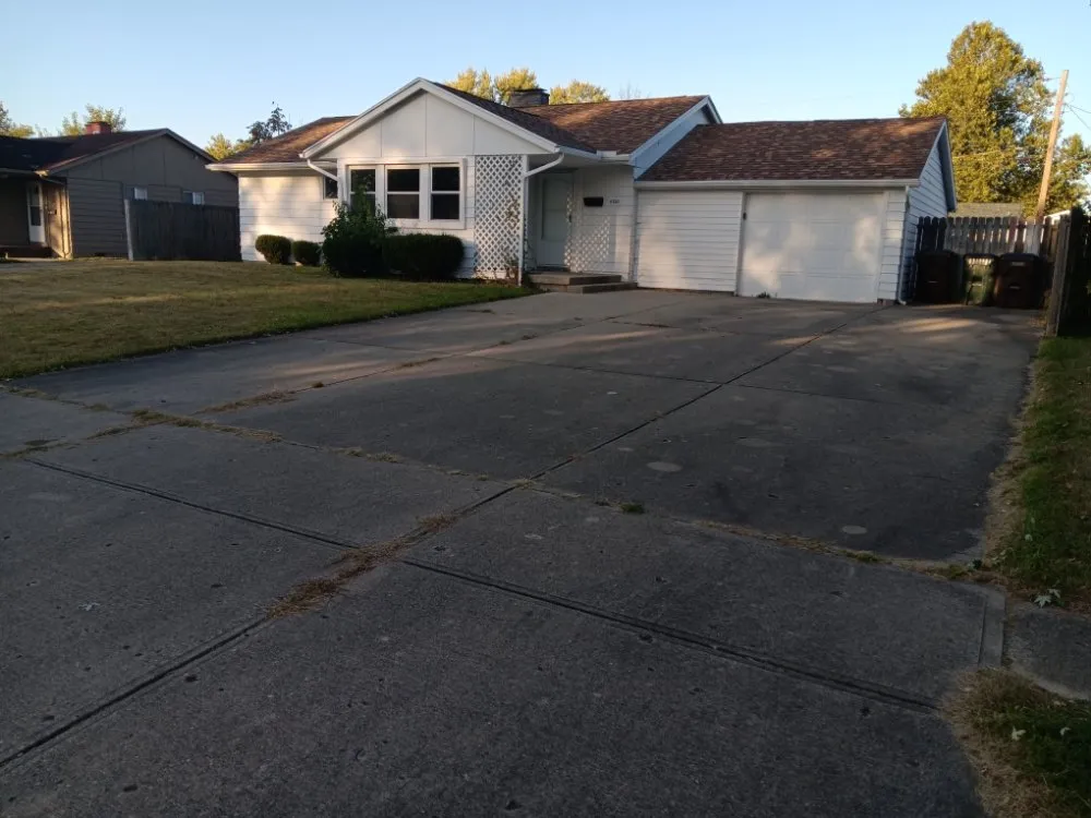 Affordable residential landscaping for beautiful yards in Dayton, OH by Mayes Lawn Care and Tree Service