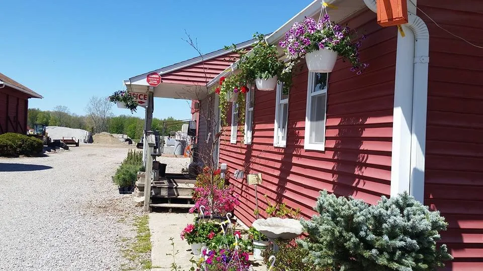 Affordable yard cleanup service experts serving Fowlerville, MI - Mayhew's Tree Farm & Nursery