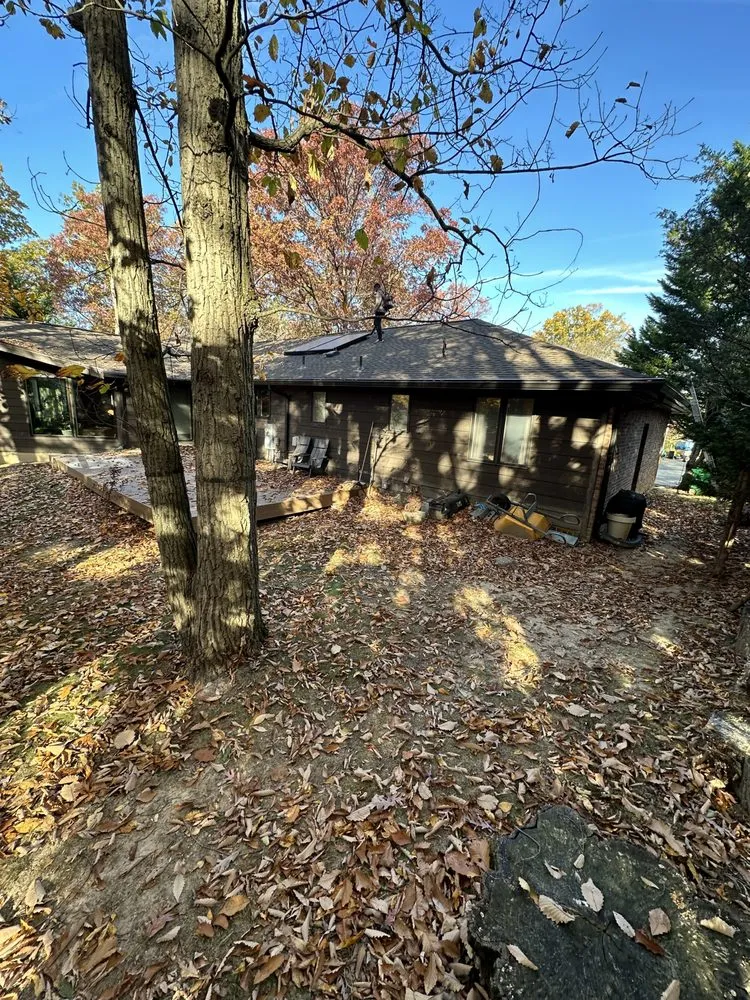 Reliable lawn mowing service in Laurel, MD by Maynor Pineda Landscaping