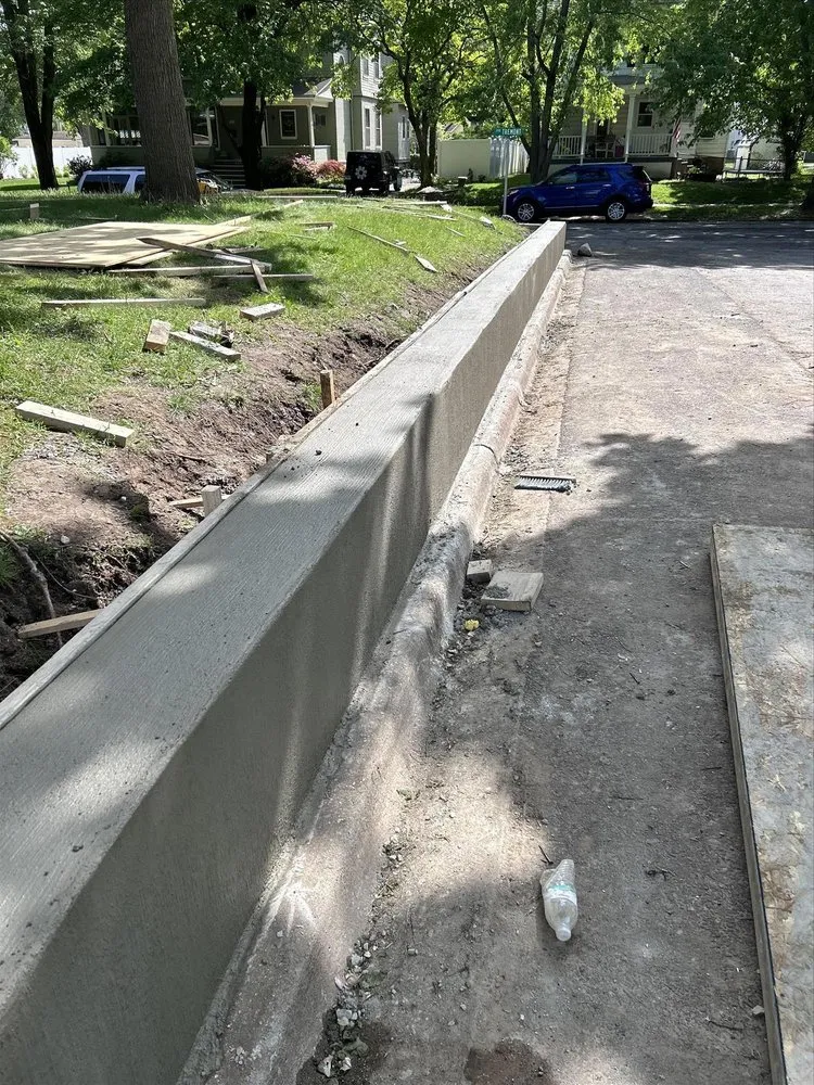 Top-rated lawn mowing service in Bloomington, IL by Mayo Concrete Construction