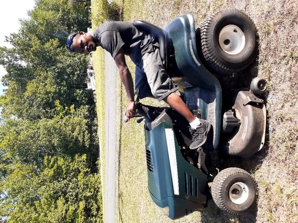 Local lawn mowing service for beautiful yards in Richmond, VA by Mayo's Lawn Care