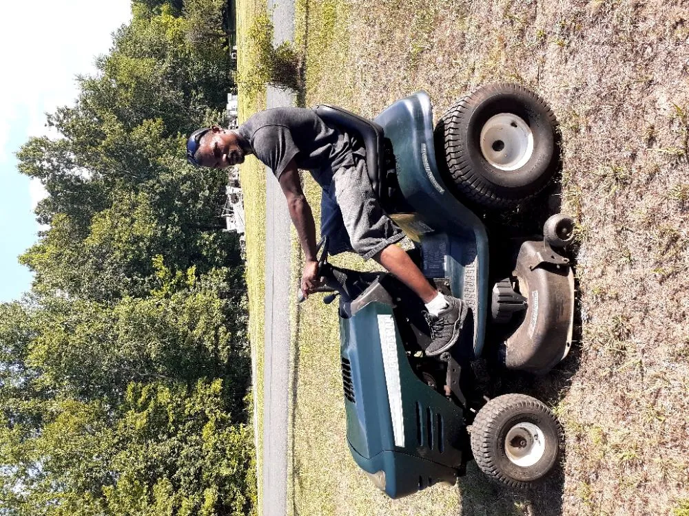 Top-rated yard cleanup service experts serving Richmond, VA - Mayo's Lawn Care