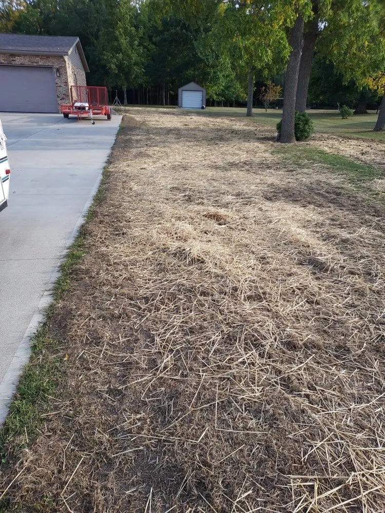 Trusted yard maintenance in Elida, OH by May’s Mowing And Landscaping