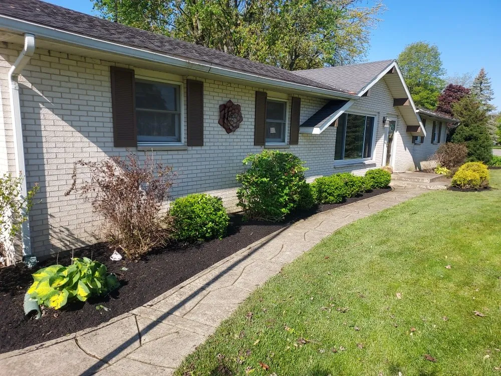 Affordable outdoor landscaping in Elida, OH - May’s Mowing And Landscaping