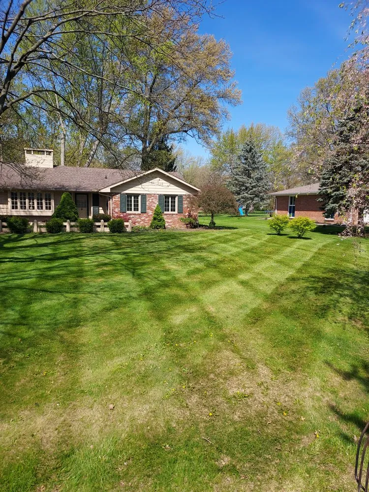 Professional landscape design experts serving Elida, OH - May’s Mowing And Landscaping