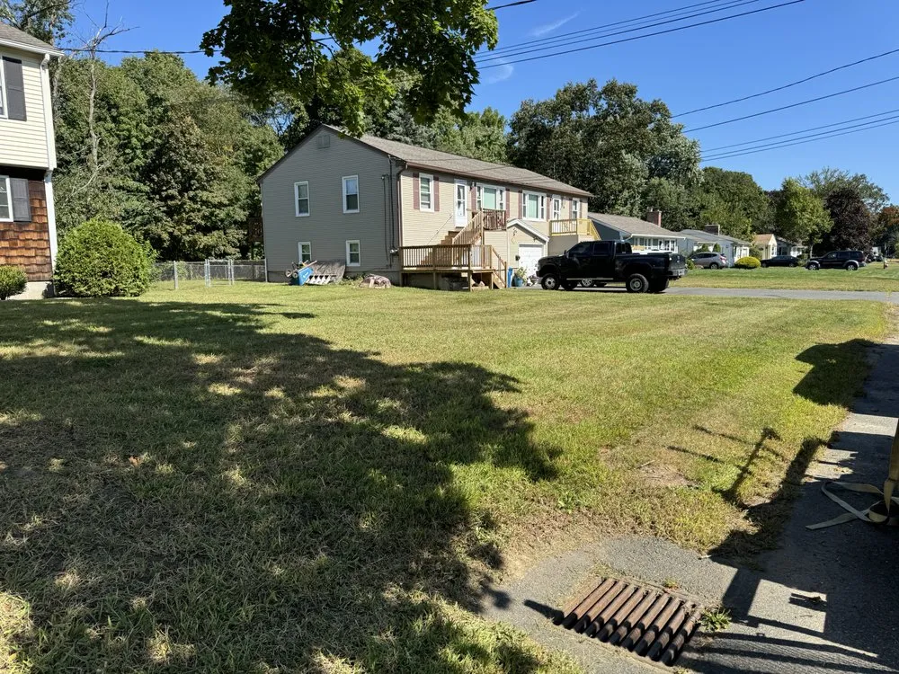 Trusted yard cleanup service in Westfield, MA - Mazza’s Landscaping