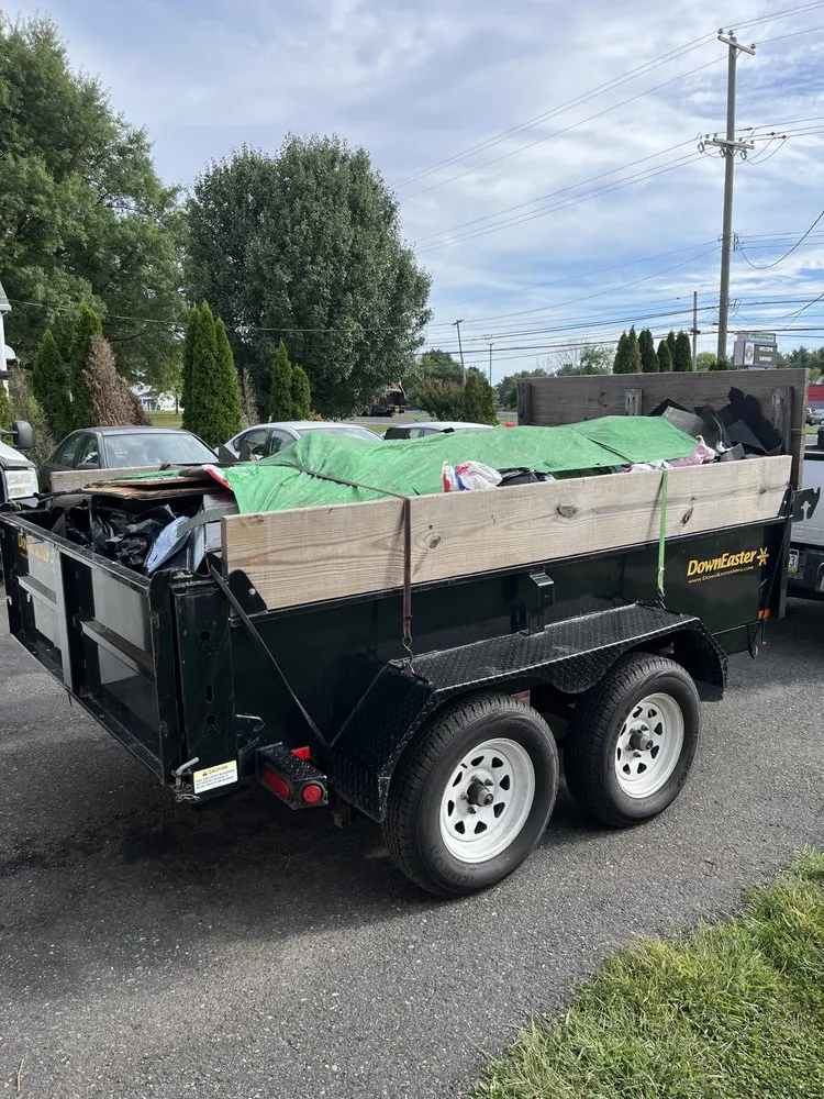 Local lawn mowing service for homes across Royersford, PA - Mazzerle’s hotshot trucking