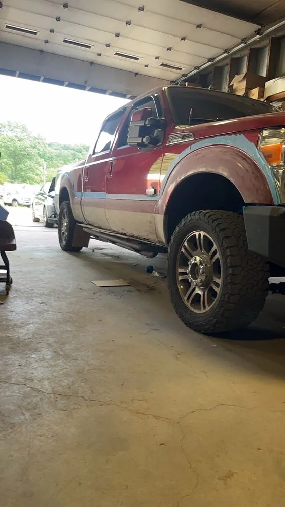 Custom outdoor landscaping for homes in Royersford, PA by Mazzerle’s hotshot trucking