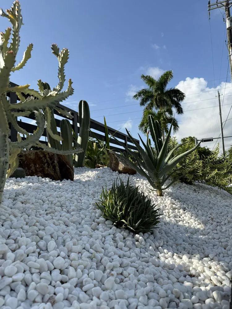 Custom landscaping services experts serving Hialeah, FL - Mazzeta Landscape Design