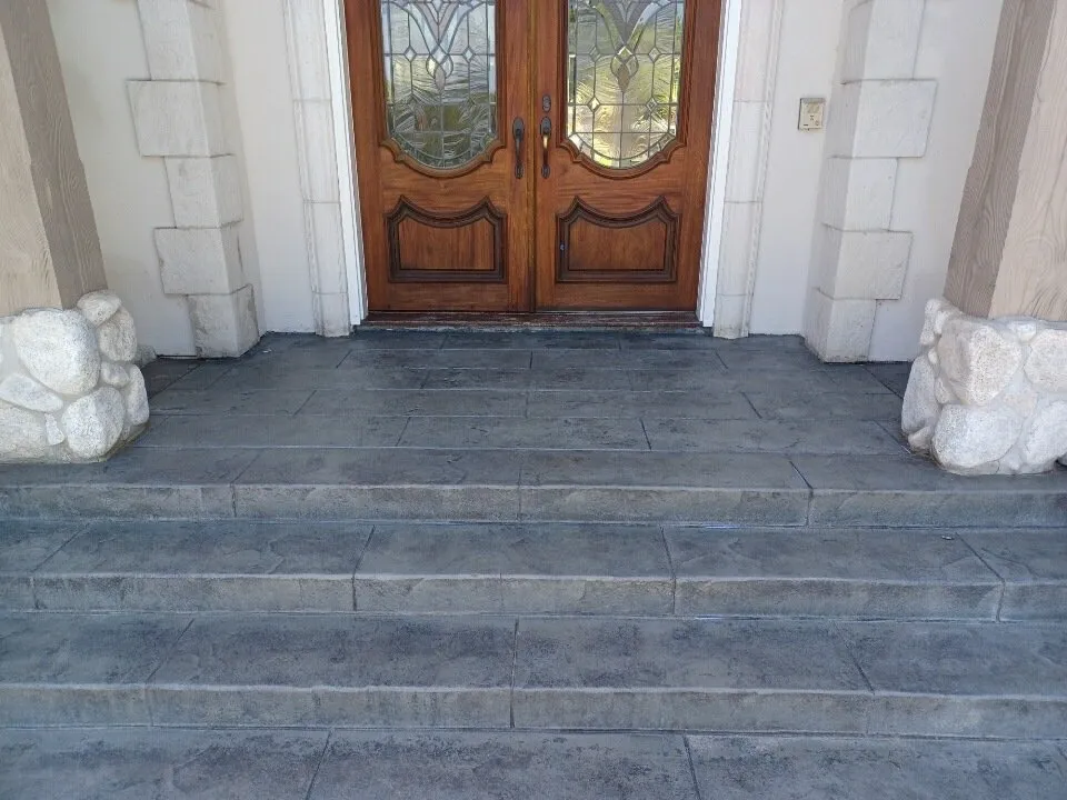 Custom lawn care service in San Diego, CA by MB Clean & Seal