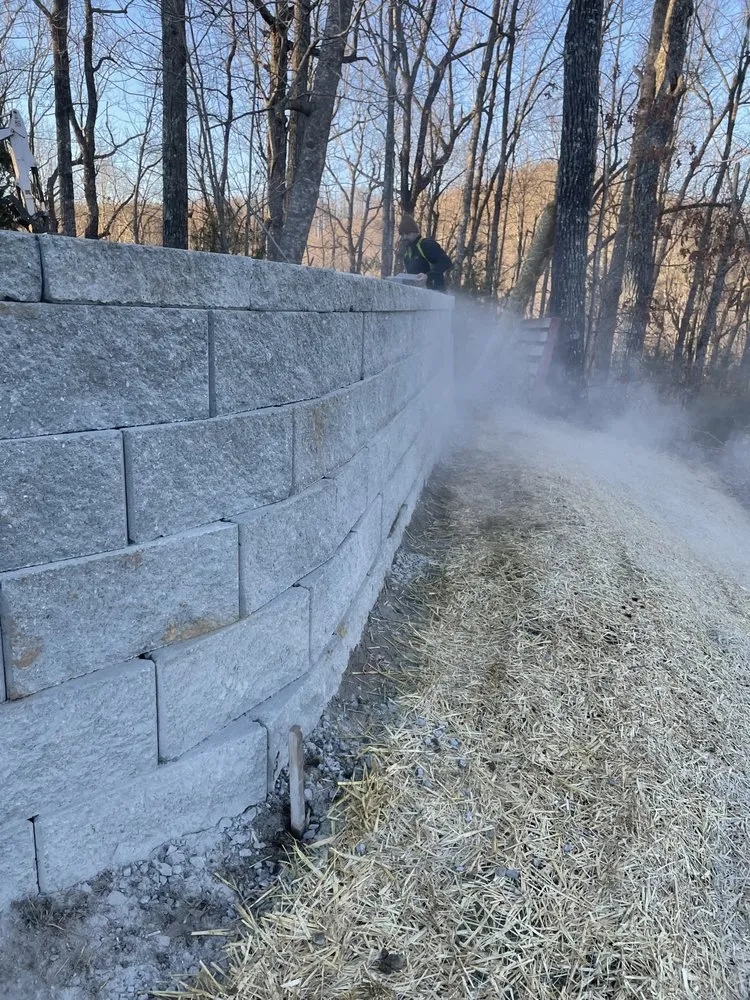 Local yard cleanup service experts serving Hendersonville, NC - MB Landscapes & Construction