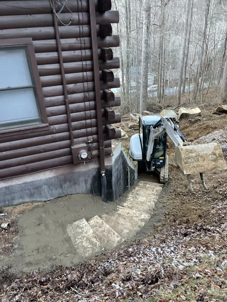 Local lawn care service in Hendersonville, NC - MB Landscapes & Construction