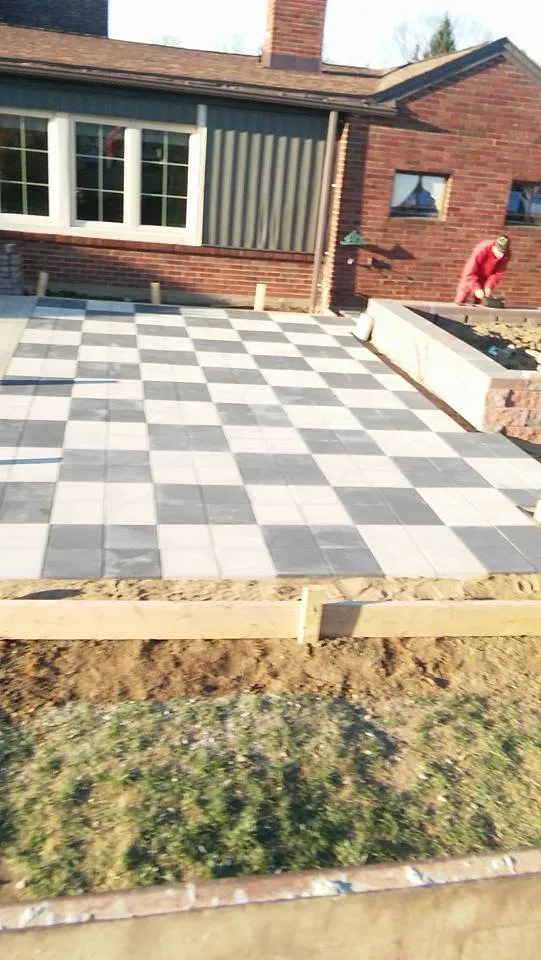 Reliable lawn mowing service in Pittsburgh, PA - MB Landscaping and Gardening Service