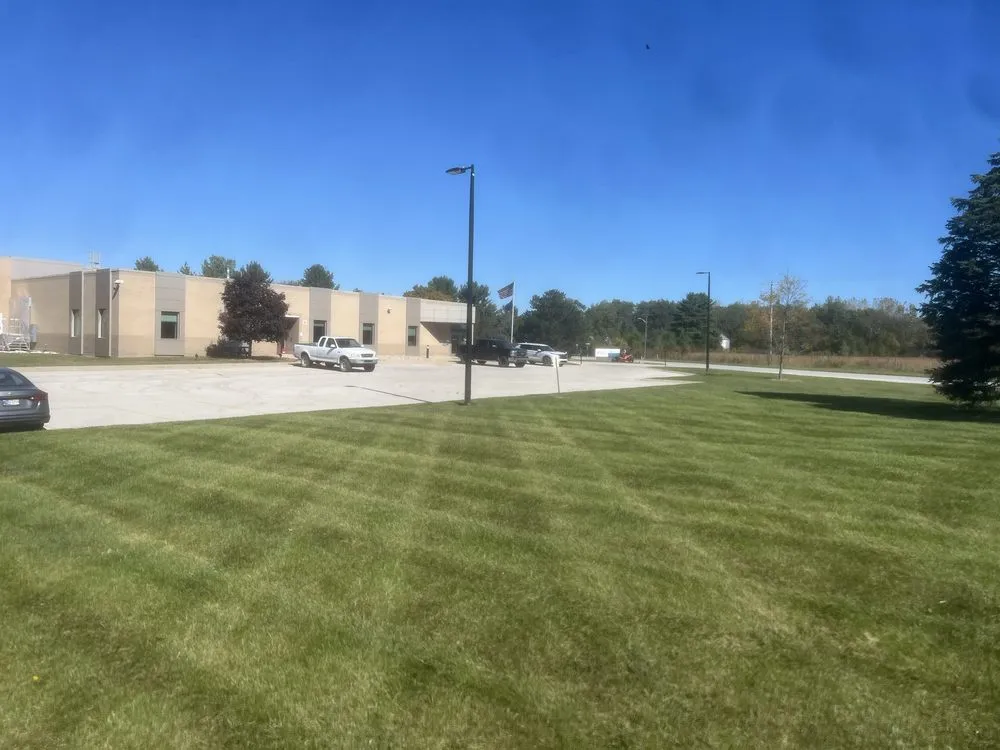 Top-rated garden landscaping with custom design in Farmersburg, IN by MB Landscaping and Lawn Service