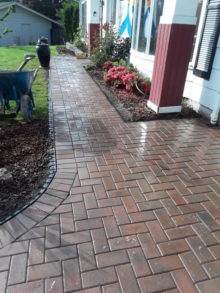 Affordable residential landscaping for beautiful yards across Dayton, OR - MB Lawn and Garden Hardscape and Maintenance