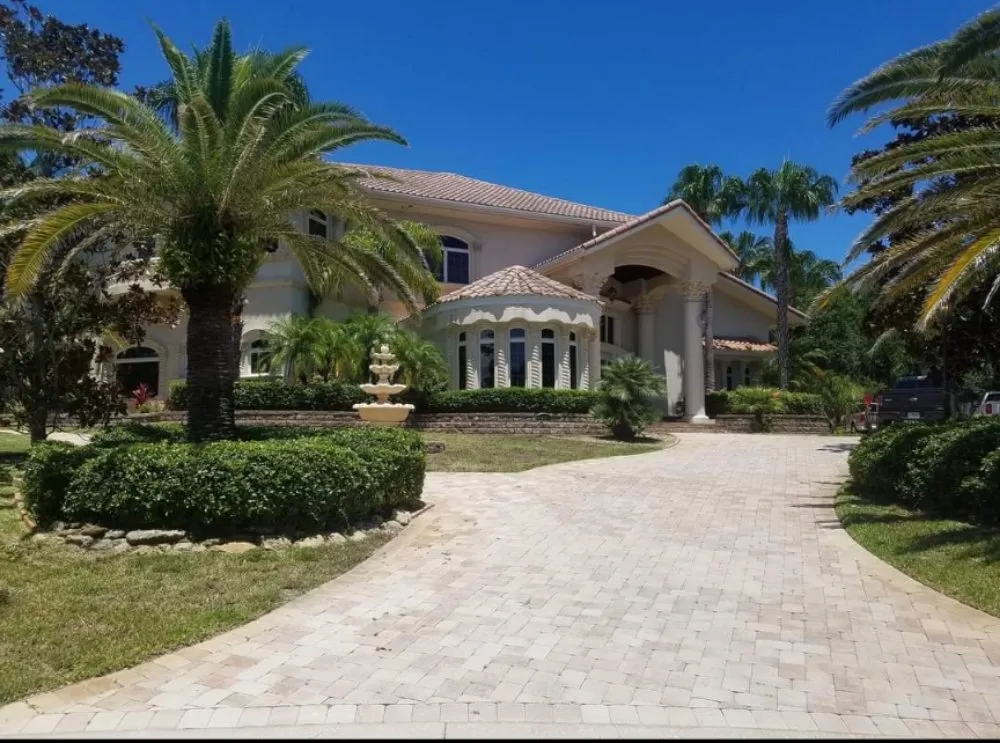 Professional outdoor landscaping experts serving Melbourne, FL - MB Lawn Care