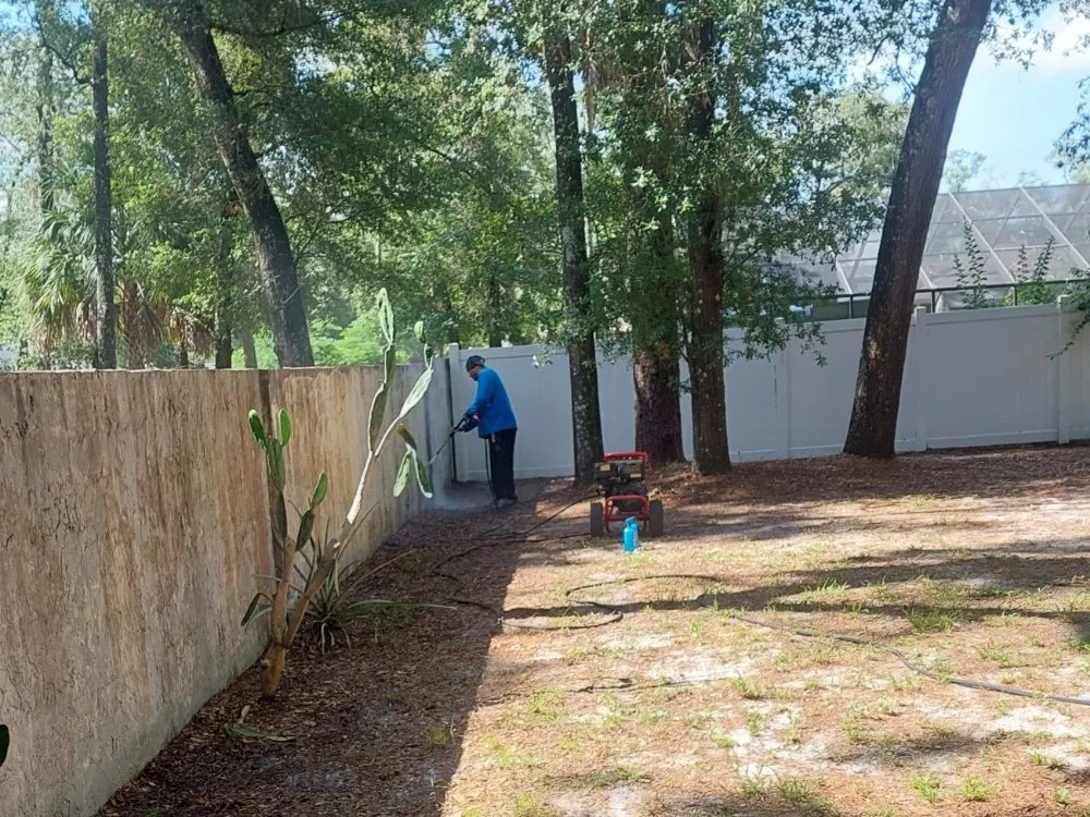 Custom yard maintenance near you in Lockhart, FL by MB OutDoor Services