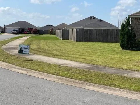 Top-rated yard cleanup service for beautiful yards across Little Rock, AR - Mb Williams Lawn Service