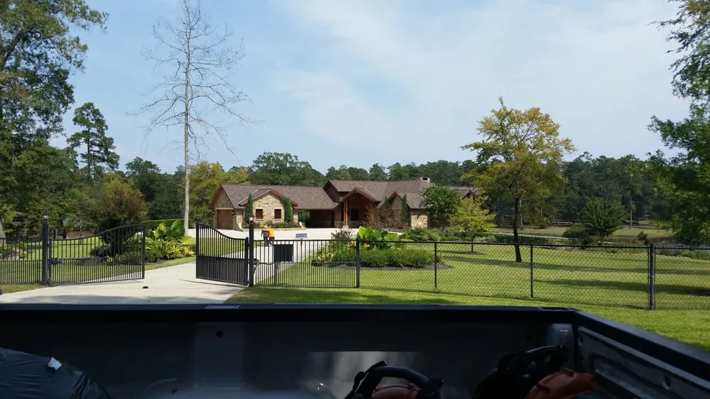 Local garden landscaping experts serving Huntsville, TX - MBT Lawn Specialist