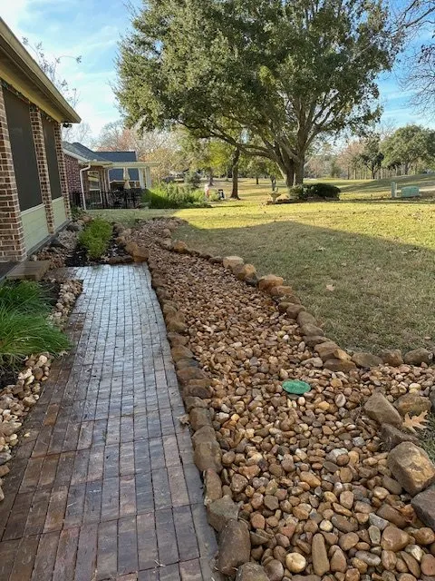 Top-rated landscape design near you in Huntsville, TX by MBT Lawn Specialist