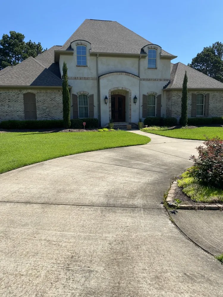 Affordable lawn care service in Gulfport, MS - Mc Guffey Perfektion
