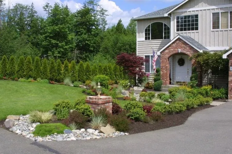 Local outdoor landscaping experts serving Manchester, NH - MC Irrigation & Landscape Construction