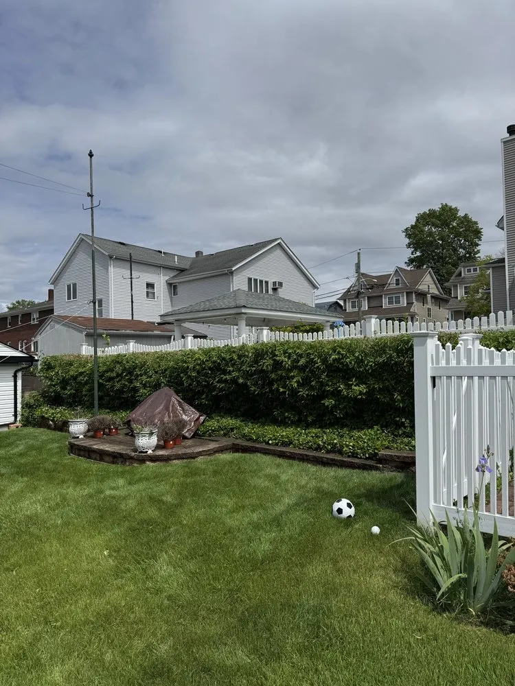 Trusted yard cleanup service in Cedar Grove, NJ - MC Landscape & Design