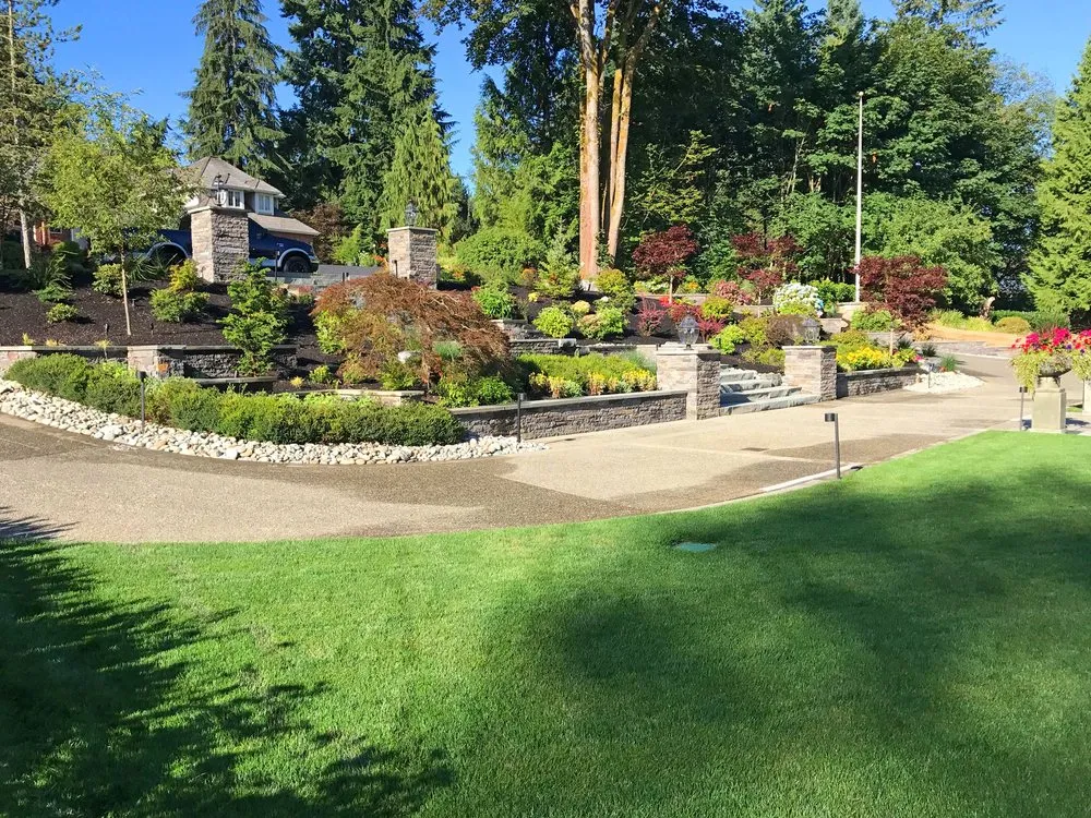 Expert yard maintenance in Snohomish, WA - MC Landscape
