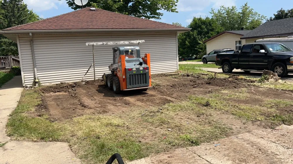 Local lawn mowing service experts serving Milwaukee, WI - MC Landscaping